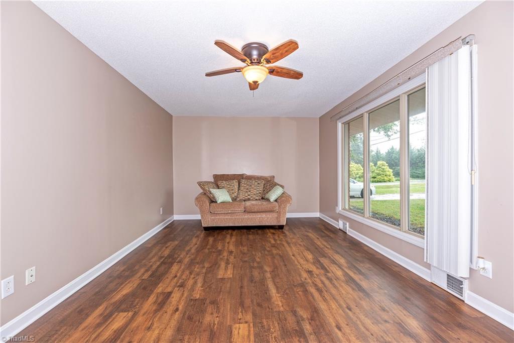 191 Cana Road Mocksville, NC 27028 - Photo 7 of 27 Living Room
