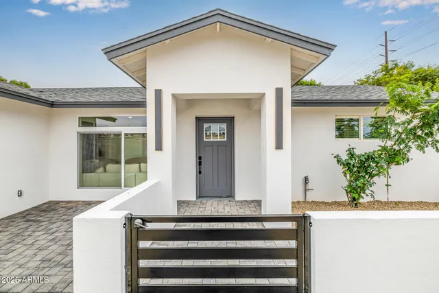 $829,000 | 5207 East Windsor Avenue, Phoenix, AZ 85008