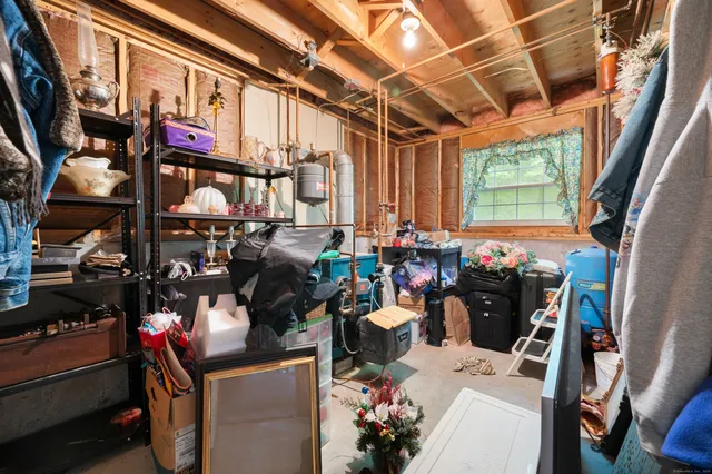 $425,000 | 11 Lee Road, Lisbon, CT 06351