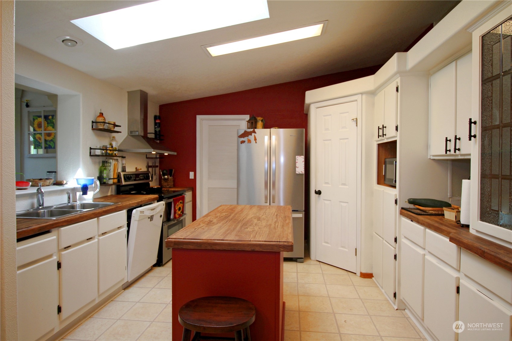 2631 Southeast Kamilche Point Road Shelton, WA 98584 - Photo 5 of 26 Gallery Image 5