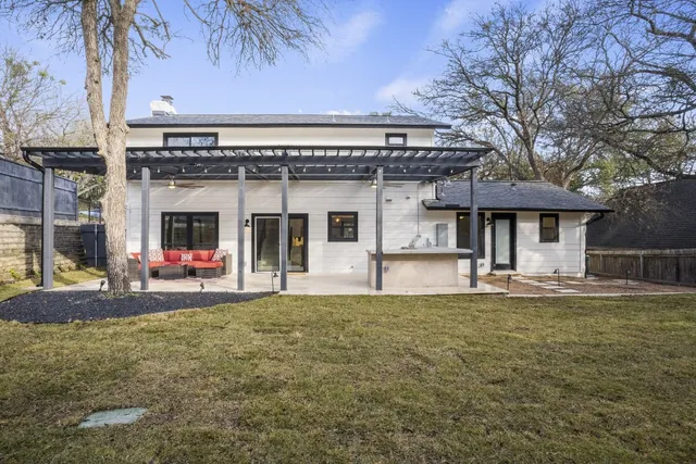 $9,500 | 2001 Wychwood Drive, Austin, TX 78746