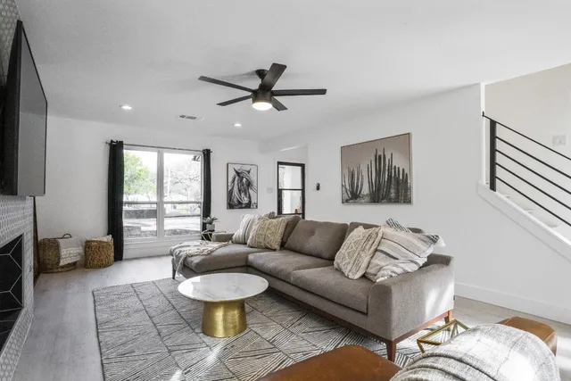 $9,500 | 2001 Wychwood Drive, Austin, TX 78746