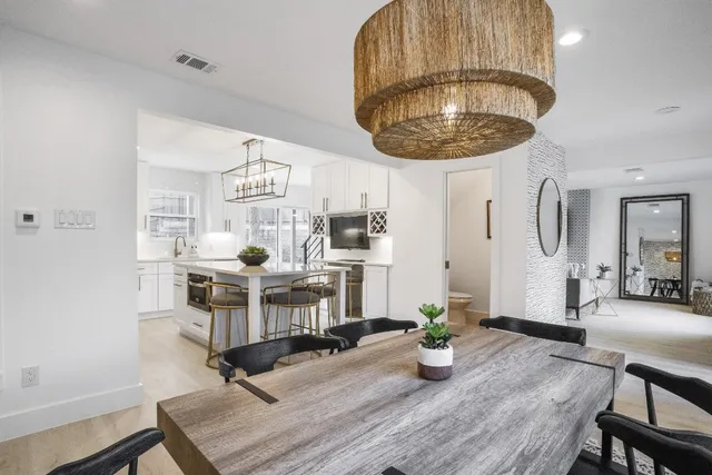 $9,500 | 2001 Wychwood Drive, Austin, TX 78746