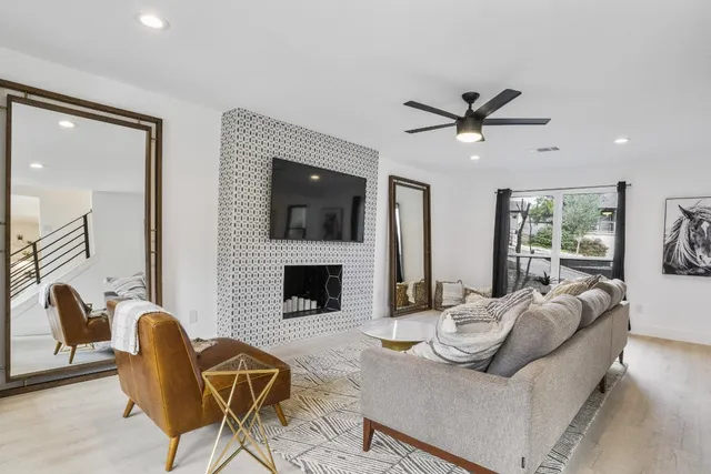 $9,500 | 2001 Wychwood Drive, Austin, TX 78746