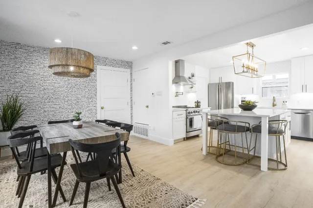 $9,500 | 2001 Wychwood Drive, Austin, TX 78746