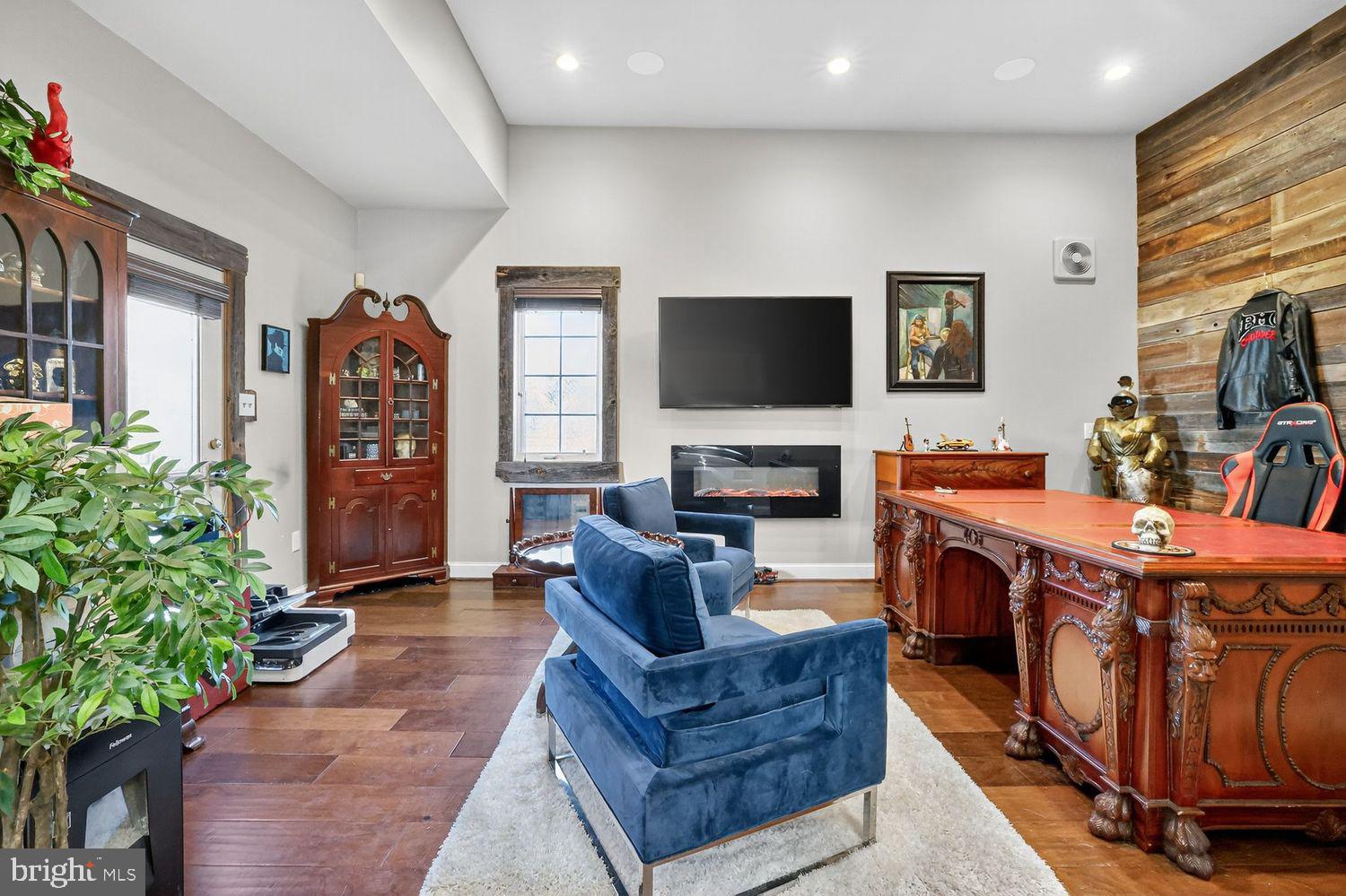 12629 High Meadow Road North Potomac, MD 20878 - Photo 3 of 77