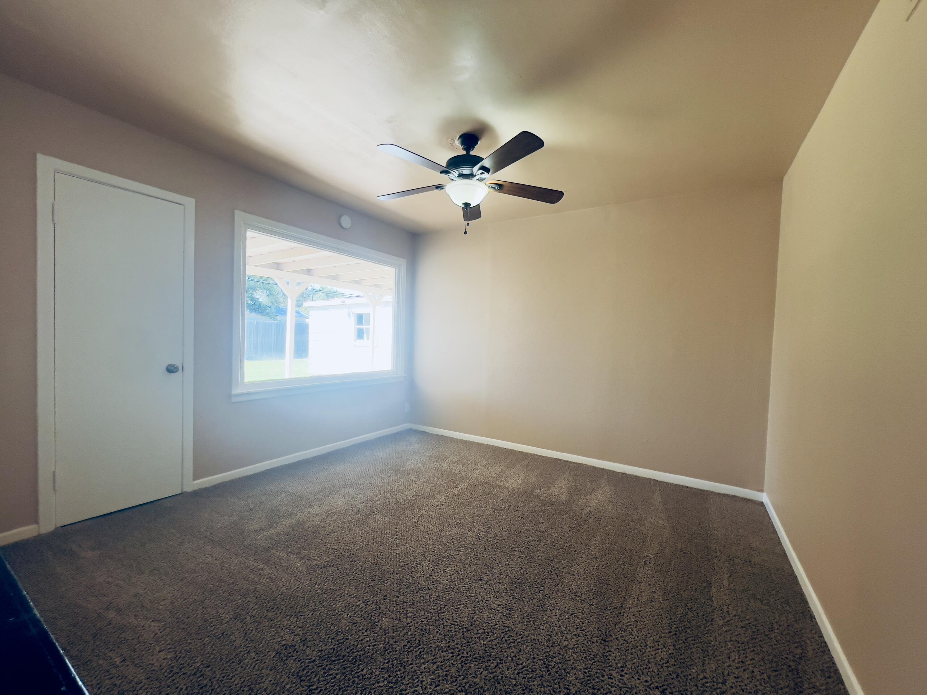 4205 39th Street Lubbock, TX 79413 - Photo 16 of 23 IMG_9448 2