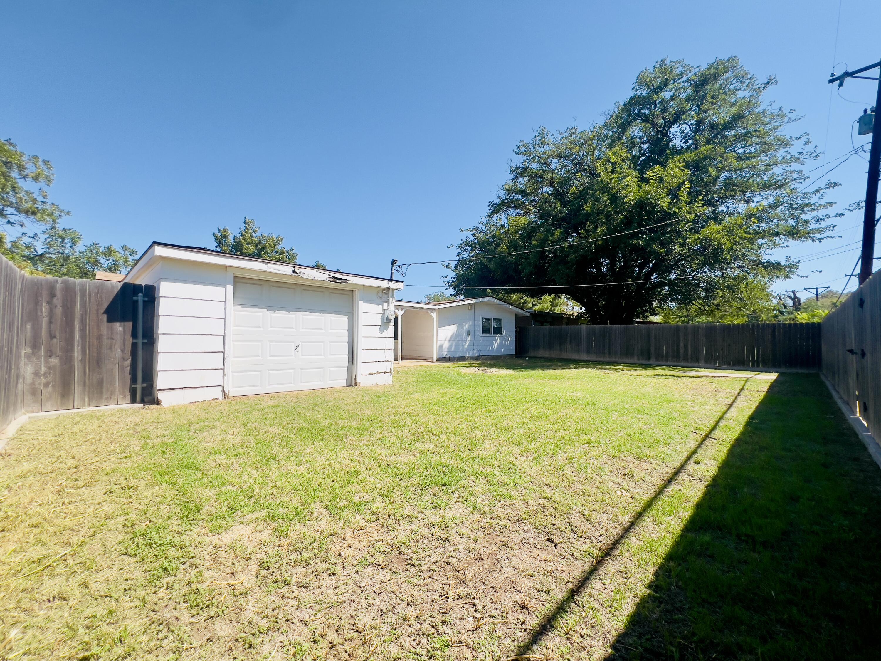 4205 39th Street Lubbock, TX 79413 - Photo 23 of 23 IMG_9463 2