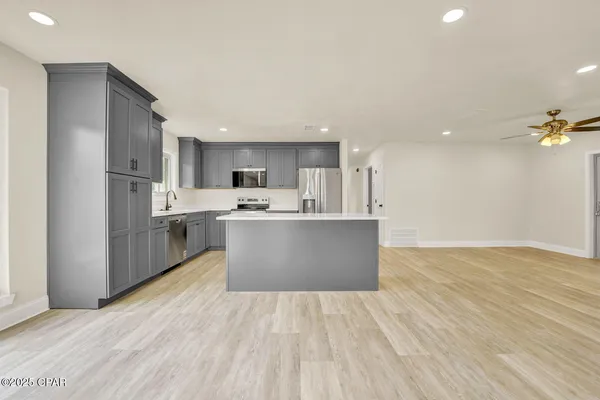 $2,500 | 5204 Park Street, Panama City, FL 32404