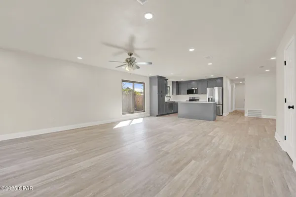 $2,500 | 5204 Park Street, Panama City, FL 32404