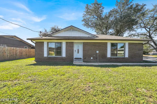 $2,500 | 5204 Park Street, Panama City, FL 32404