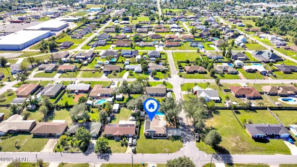 $2,500 | 5204 Park Street, Panama City, FL 32404