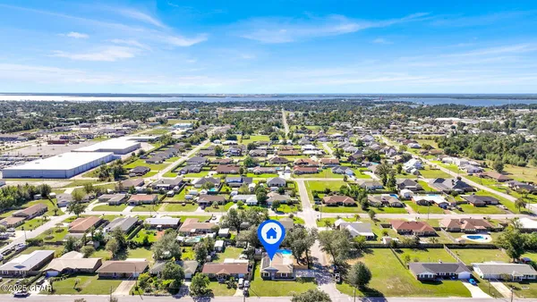 $2,500 | 5204 Park Street, Panama City, FL 32404