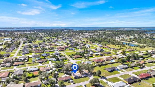 $2,500 | 5204 Park Street, Panama City, FL 32404