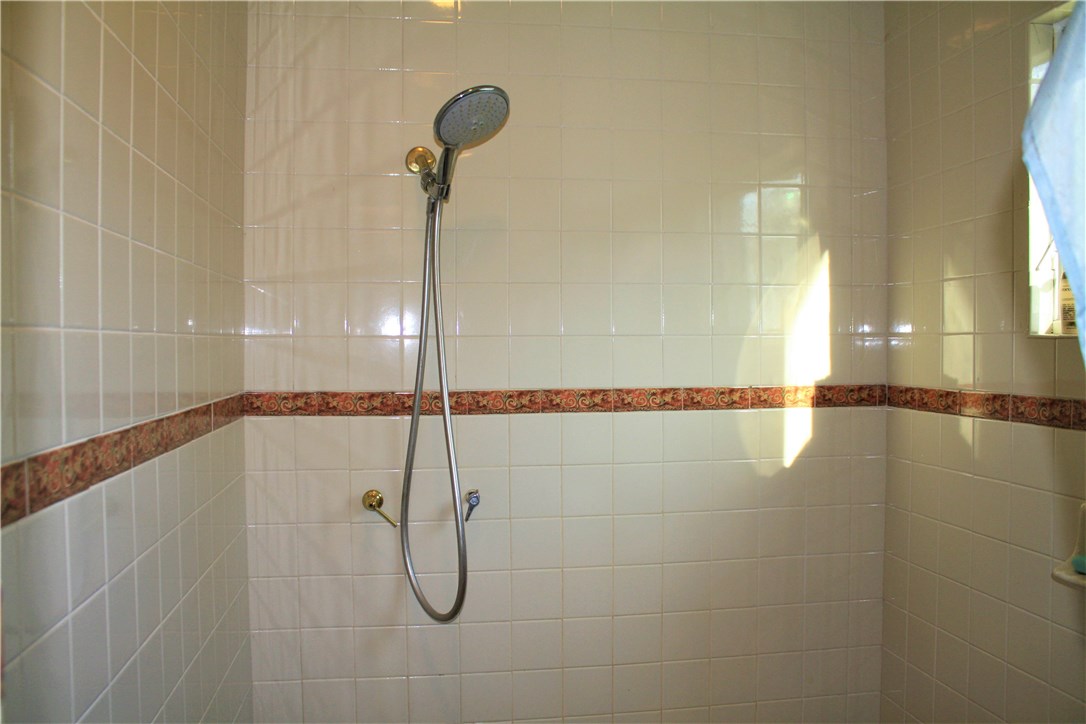 935 E Road Tiverton, RI 02878 - Photo 14 of 29 Gallery Image 14