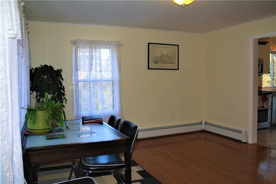 935 E Road Tiverton, RI 02878 - Photo 4 of 29 Gallery Image 4