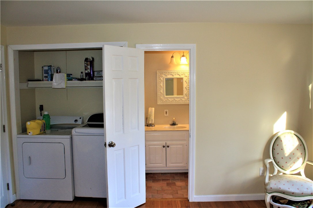 935 E Road Tiverton, RI 02878 - Photo 6 of 29 Gallery Image 6