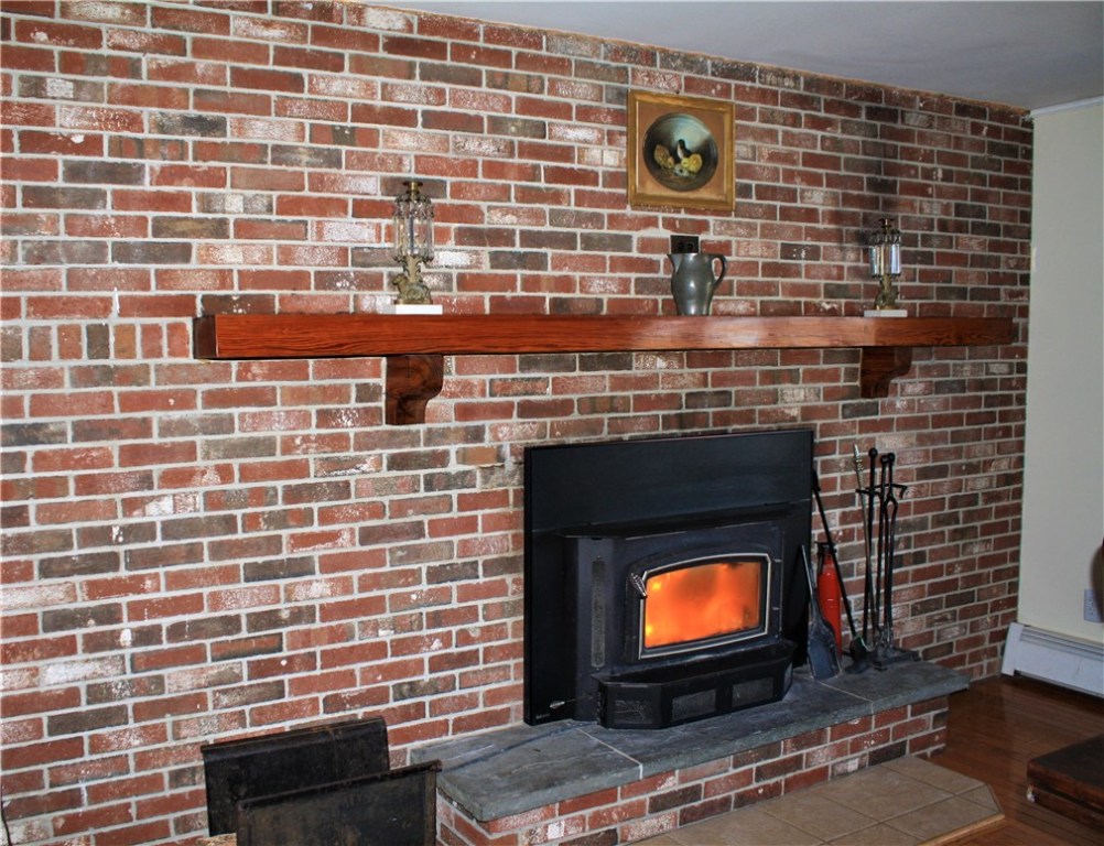 935 E Road Tiverton, RI 02878 - Photo 8 of 29 Gallery Image 8