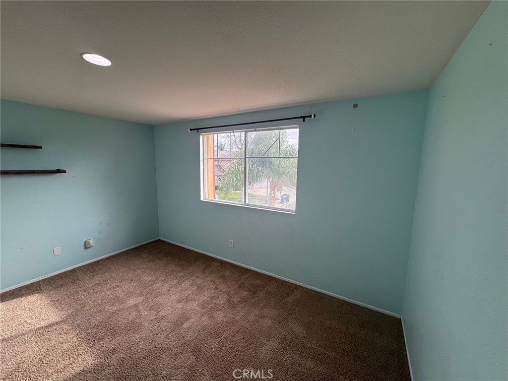 31970 Cercle Chambertin Temecula, CA 92591 - Photo 30 of 45 an empty room with a window