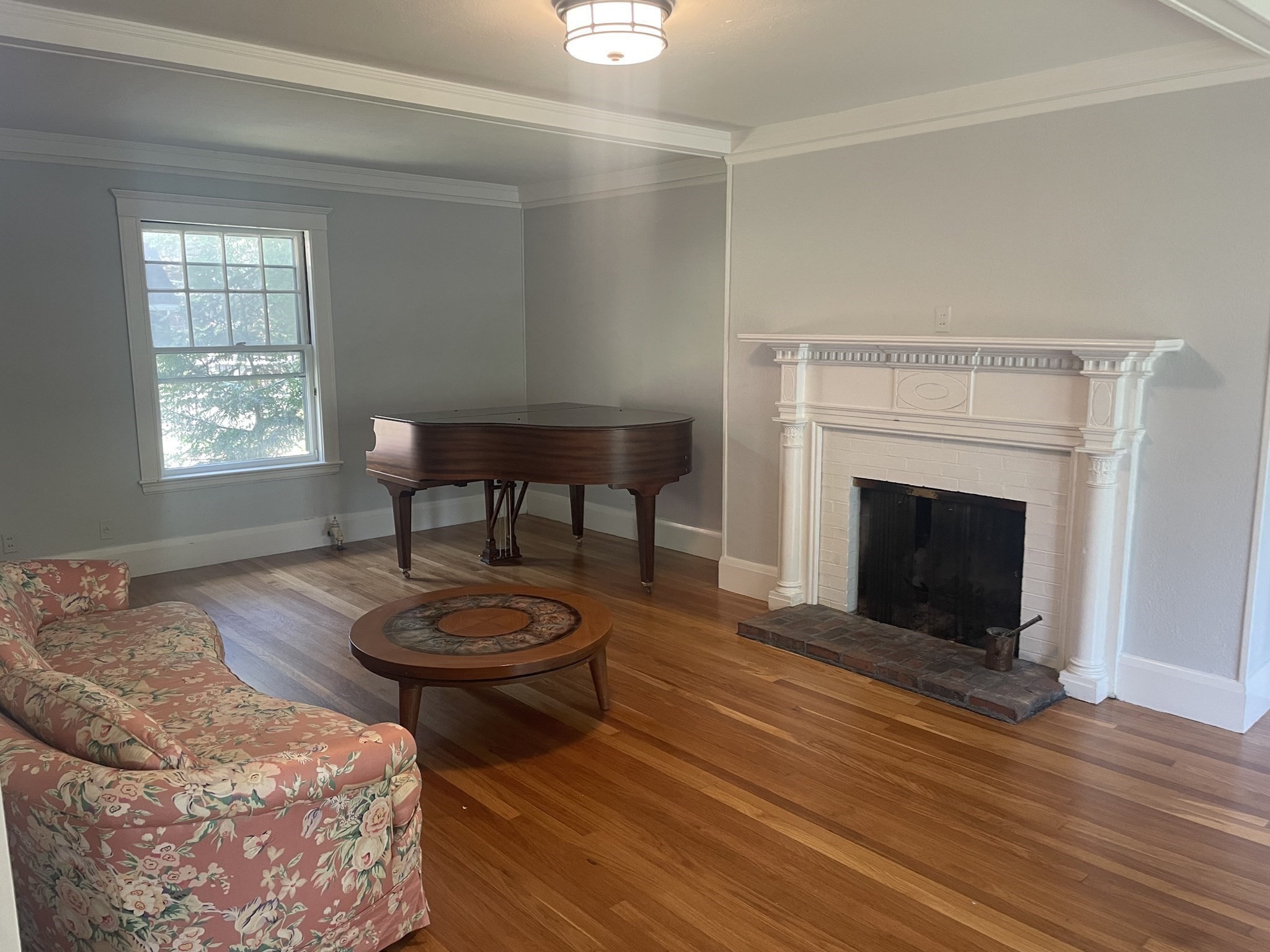 26 Lawrence Road Swampscott, MA 01907 - Photo 12 of 32 Gallery Image 12
