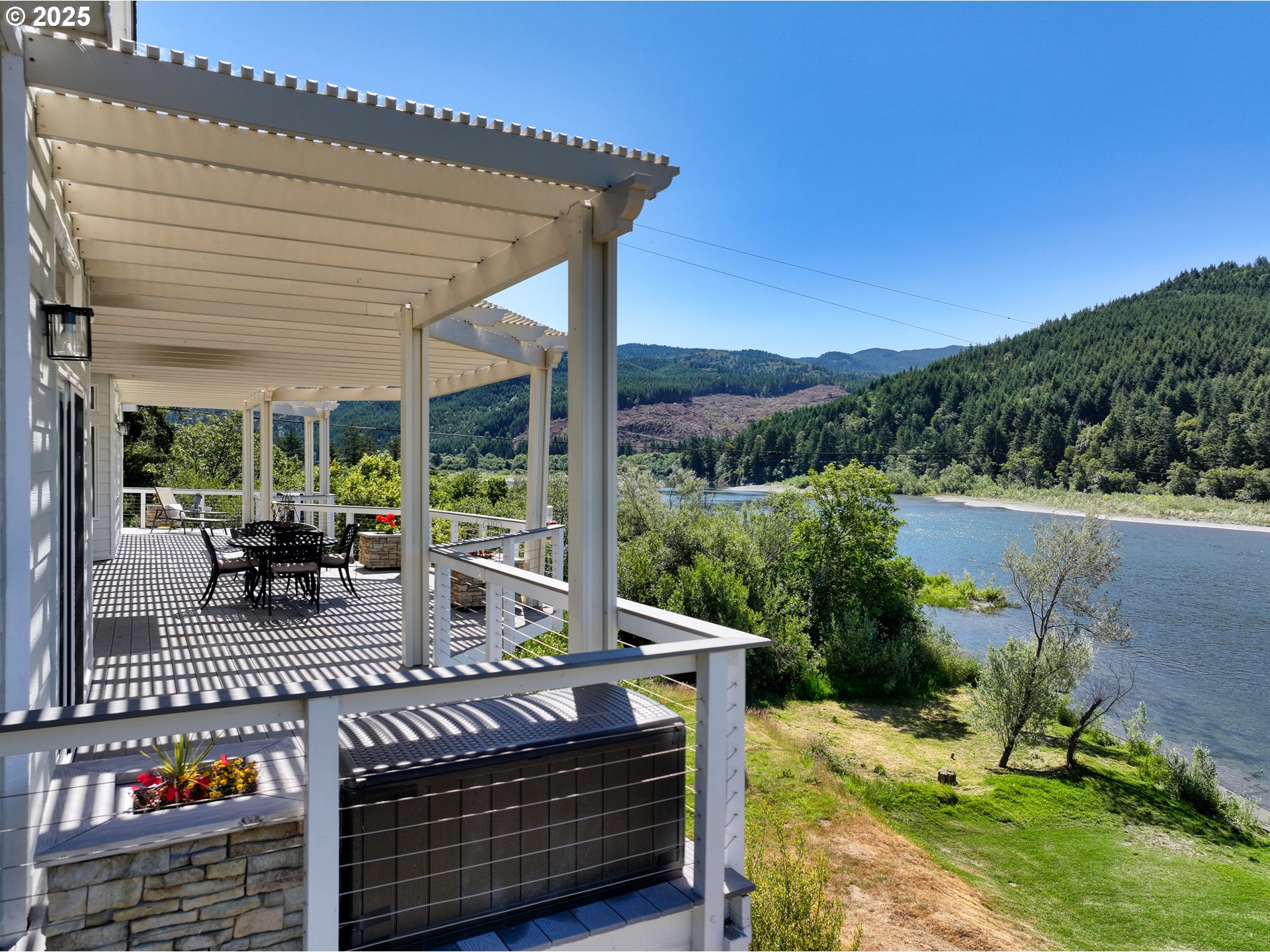 95950 North Bank Rogue River Road Gold Beach, OR 97444 - Photo 18 of 44 Yard