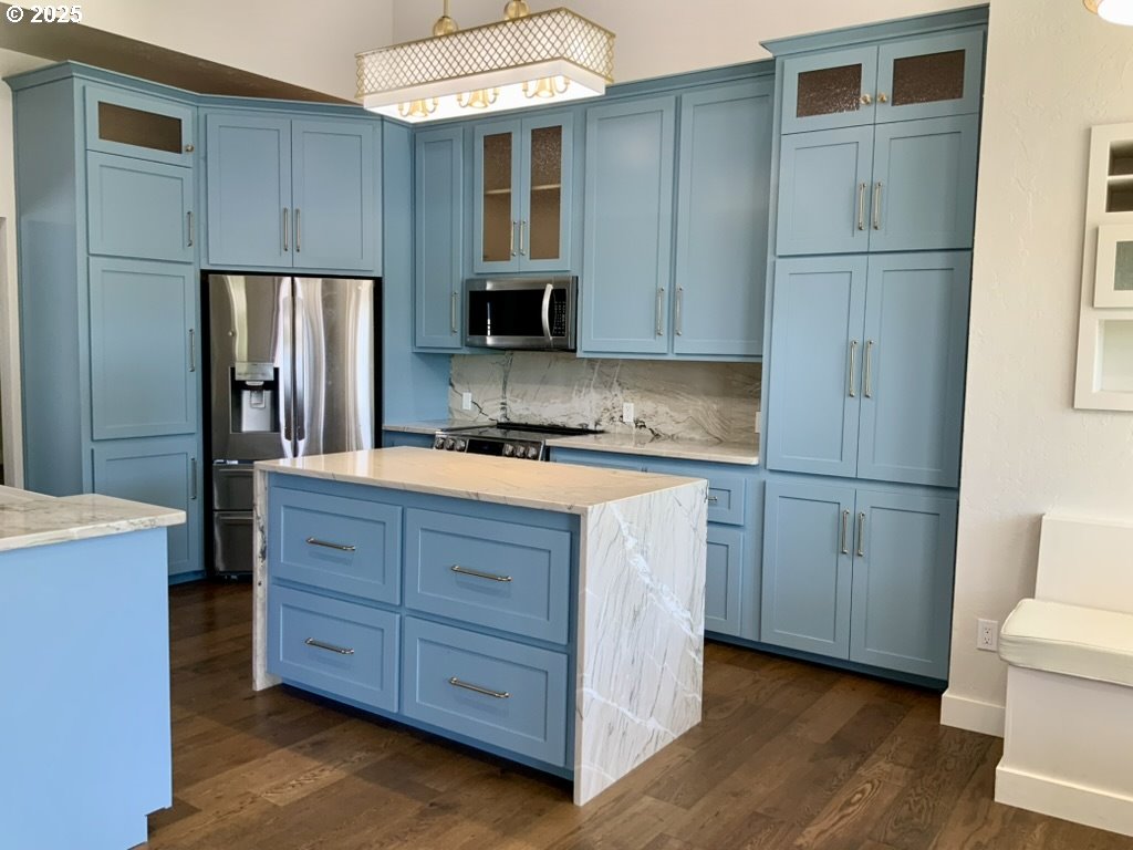 95950 North Bank Rogue River Road Gold Beach, OR 97444 - Photo 33 of 44 Bedroom