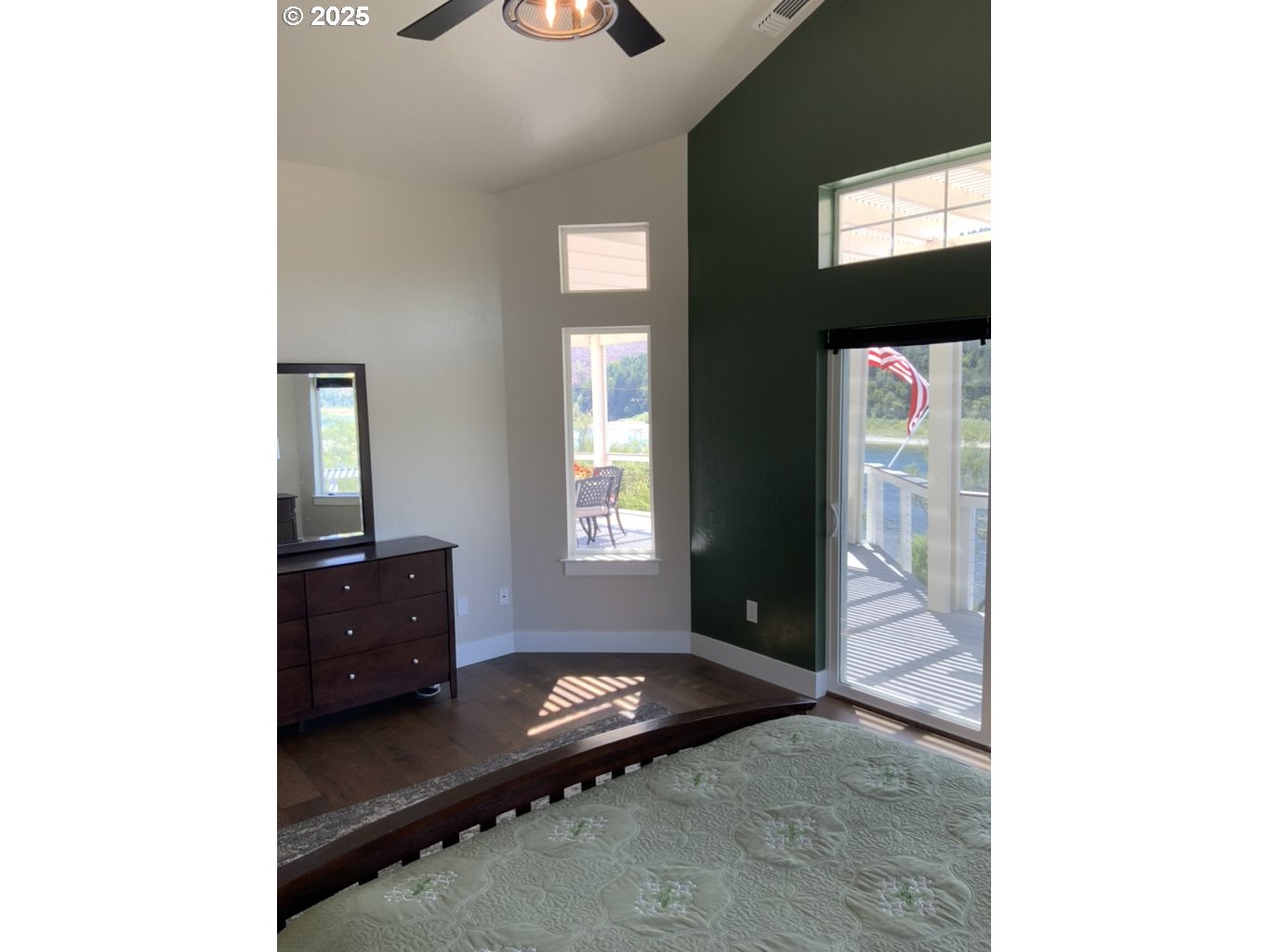 95950 North Bank Rogue River Road Gold Beach, OR 97444 - Photo 41 of 44 Den/Office