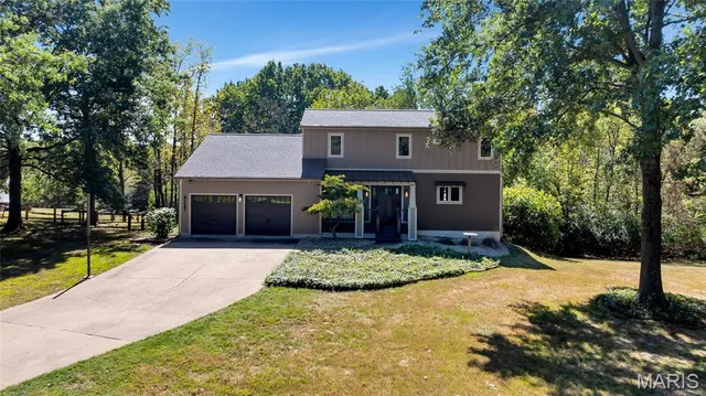 $475,000 | 17946 Paradise Drive, Wildwood, MO 63038