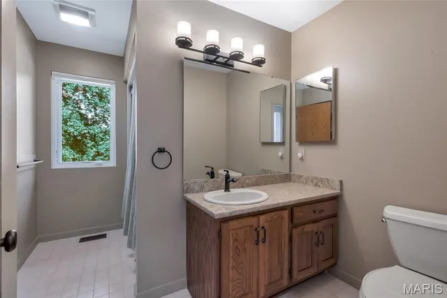 $475,000 | 17946 Paradise Drive, Wildwood, MO 63038