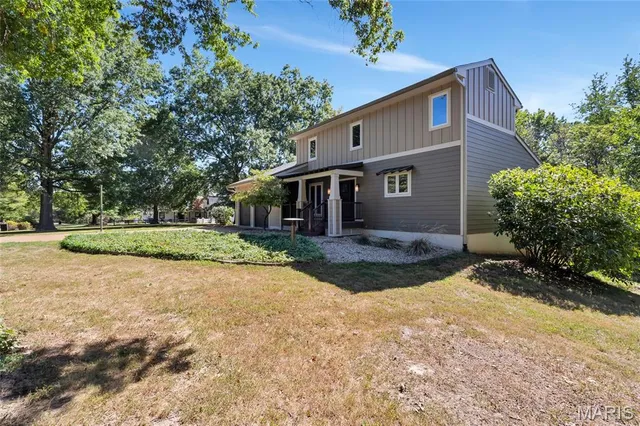 $475,000 | 17946 Paradise Drive, Wildwood, MO 63038