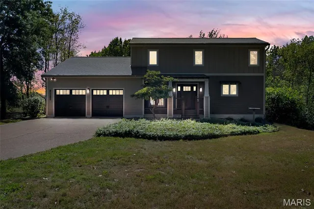 $475,000 | 17946 Paradise Drive, Wildwood, MO 63038