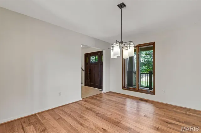 $475,000 | 17946 Paradise Drive, Wildwood, MO 63038