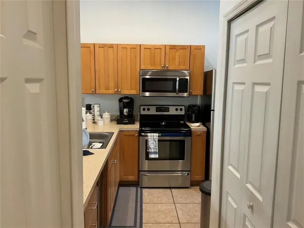 $2,200 | 8701 Carroll Palm Place, Tampa, FL 33614
