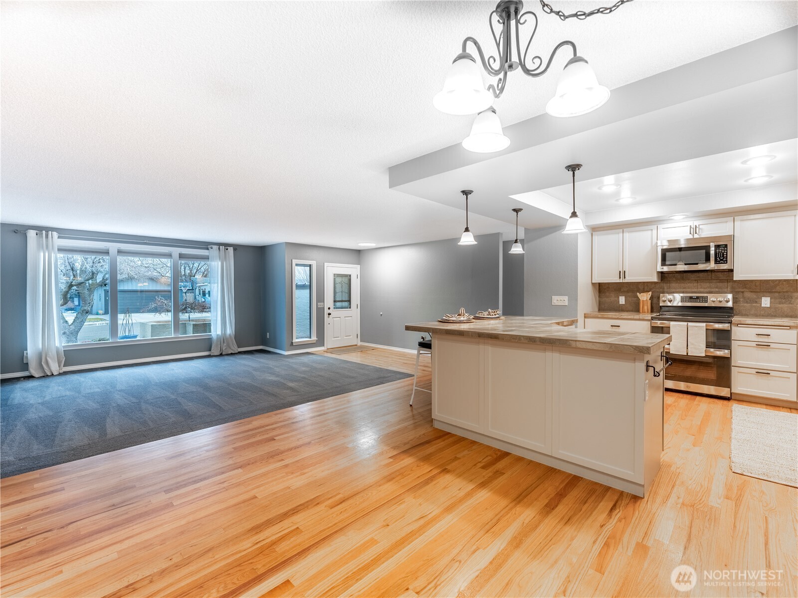 1320 Wedgewood Avenue Wenatchee, WA 98801 - Photo 11 of 39