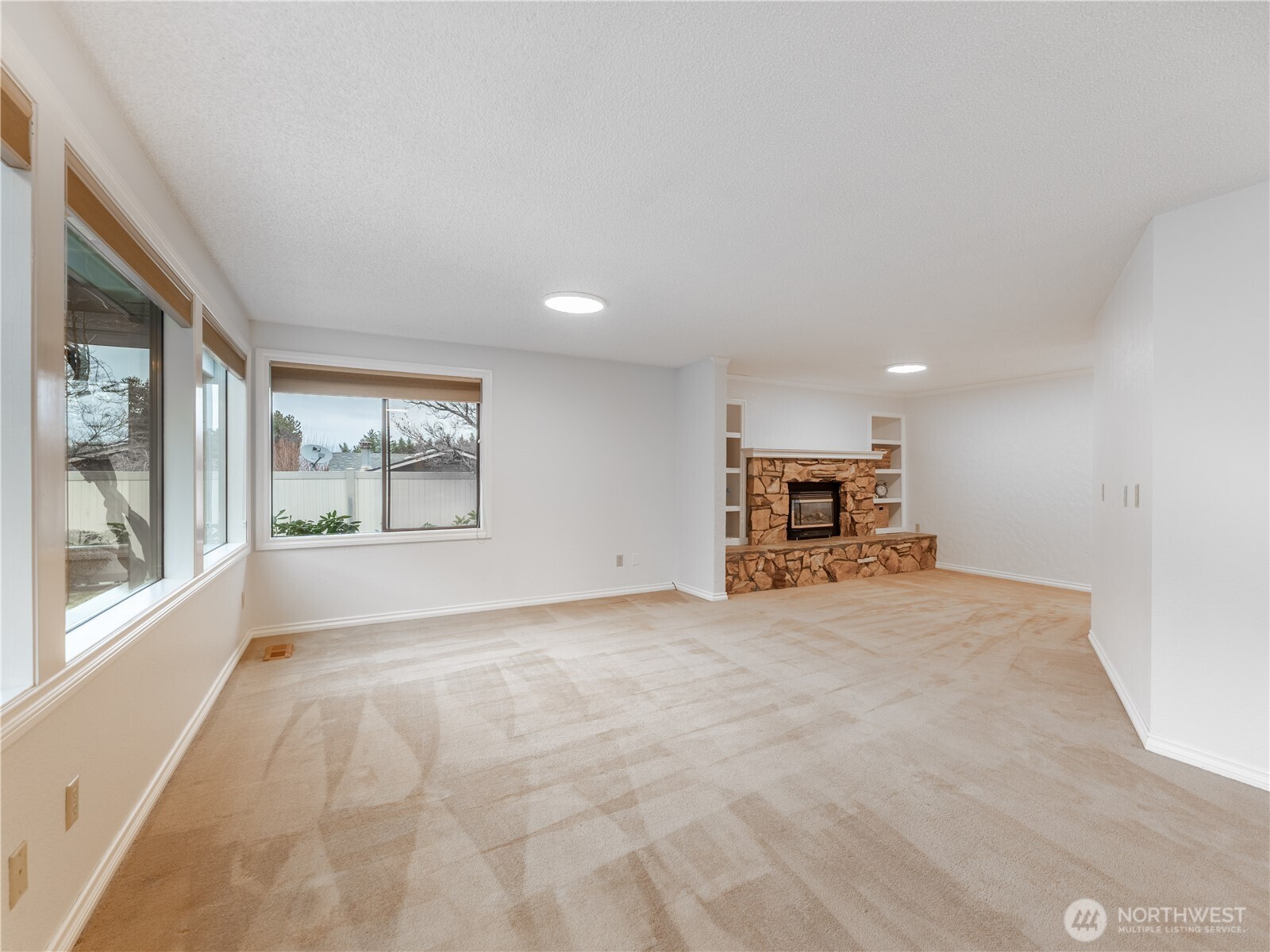 1320 Wedgewood Avenue Wenatchee, WA 98801 - Photo 21 of 39