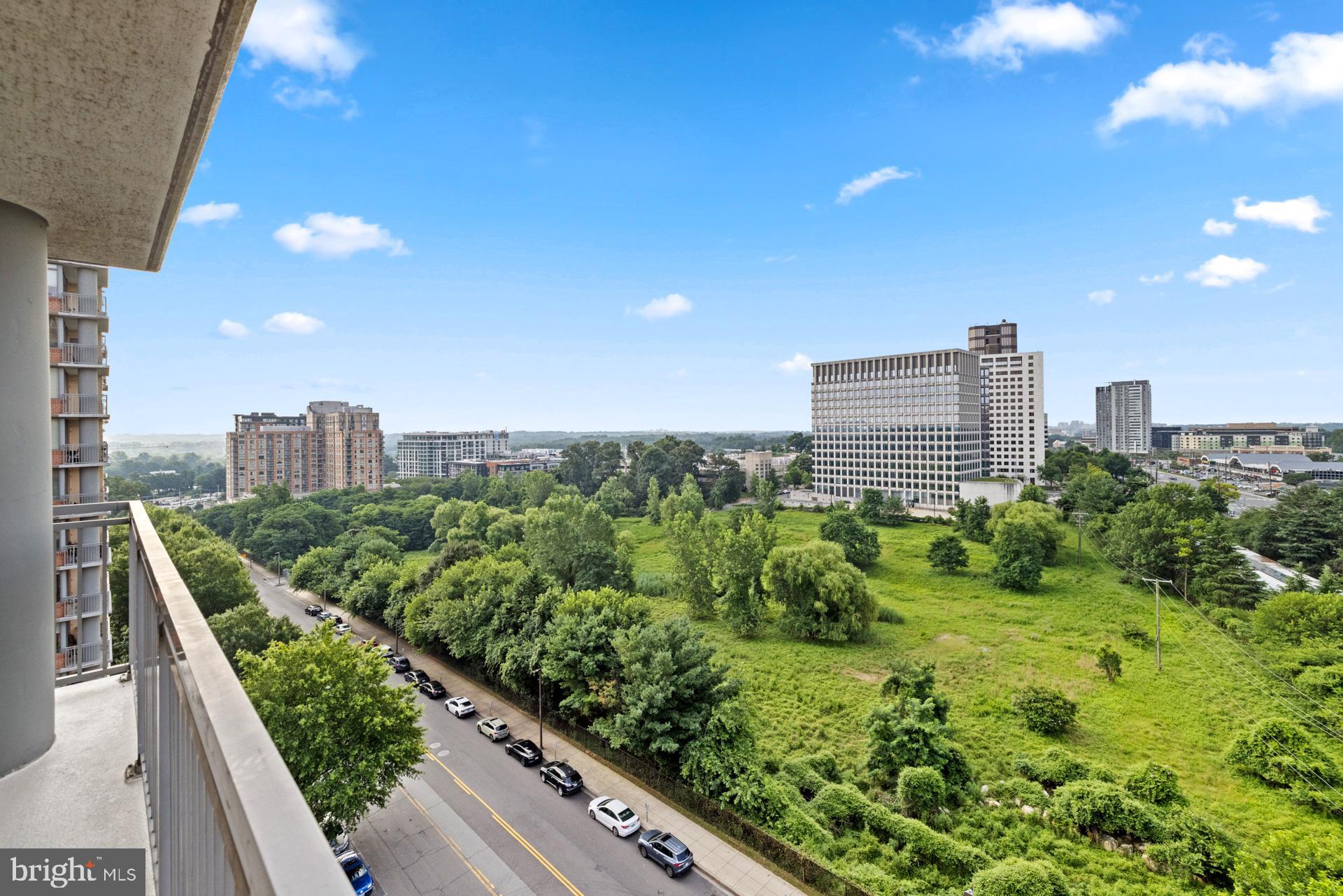 11710 Old Georgetown Road, Unit 1116W North Bethesda, MD 20852 - Photo 27 of 52 a view of a city