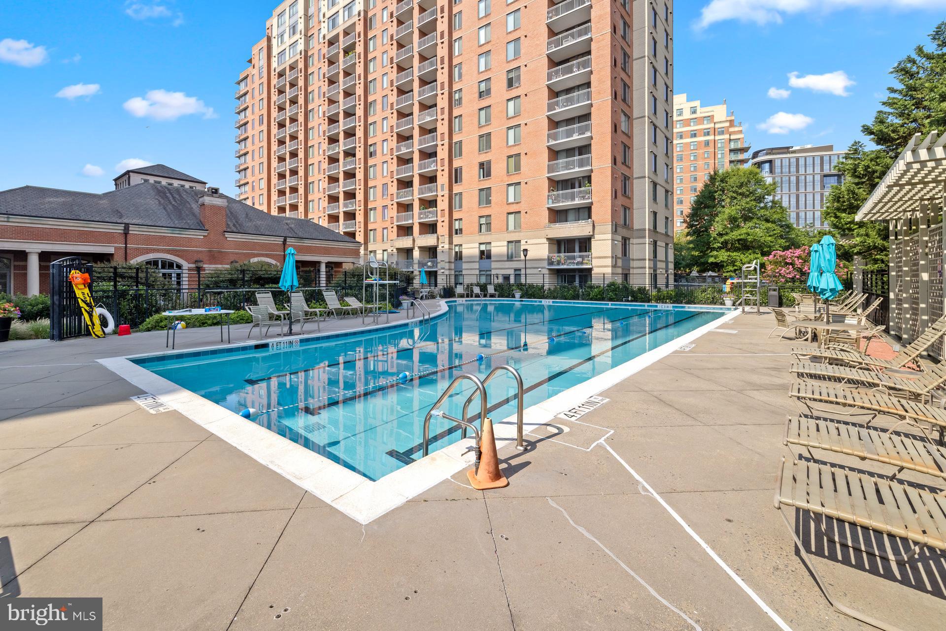 11710 Old Georgetown Road, Unit 1116W North Bethesda, MD 20852 - Photo 43 of 52 a view of building with yard