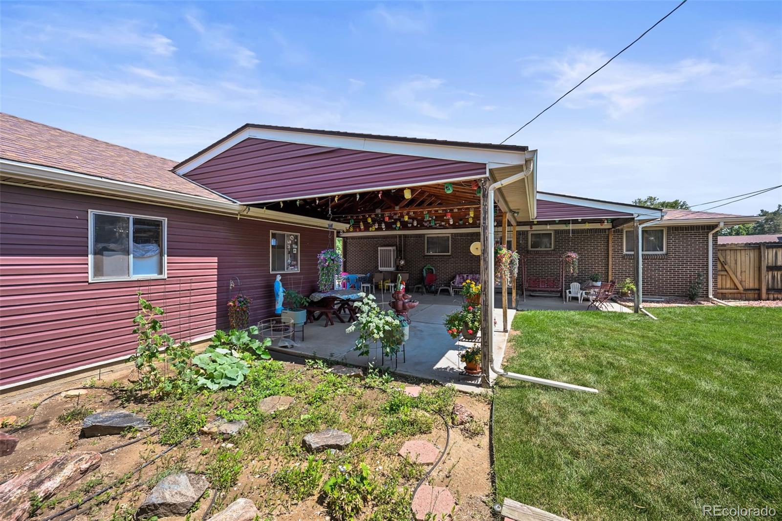 8261 Bluebell Way Denver, CO 80221 - Photo 20 of 30 Gallery Image 20