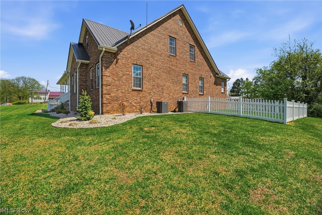 1384 Spider Ridge Road Parkersburg, WV 26104 - Photo 7 of 50