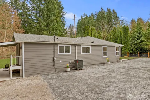 $999,998 | 18916 Highway 9, Snohomish, WA 98296