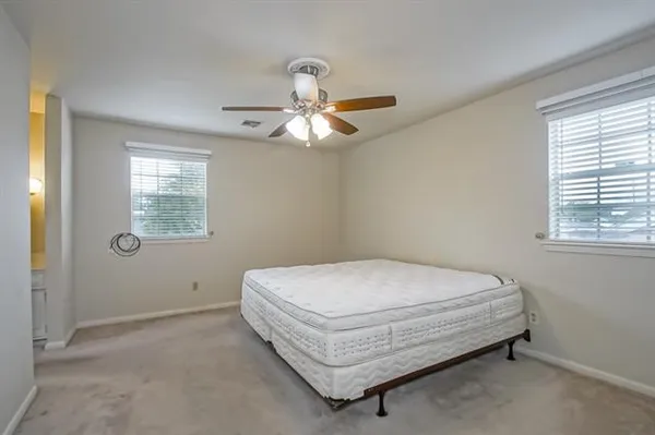 $277,000 | 136 Linda Court, Gretna, LA 70053