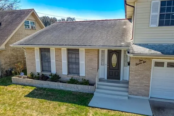$277,000 | 136 Linda Court, Gretna, LA 70053