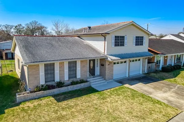 $277,000 | 136 Linda Court, Gretna, LA 70053