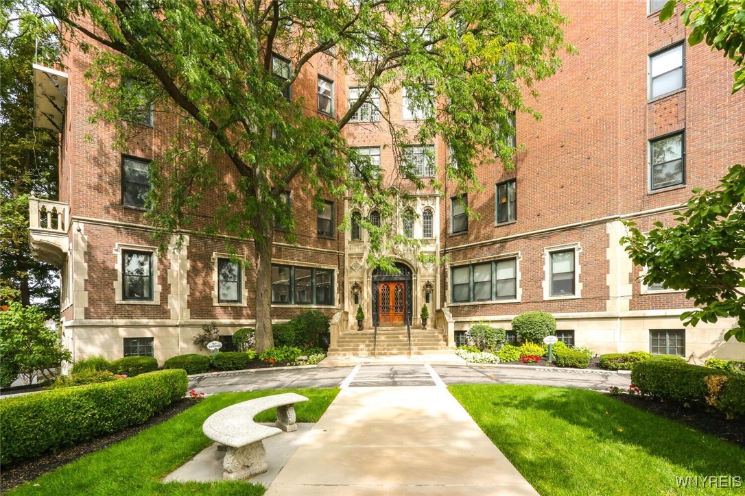 800 West Ferry Street, Unit 5CC Buffalo, NY 14222 - Photo 2 of 14