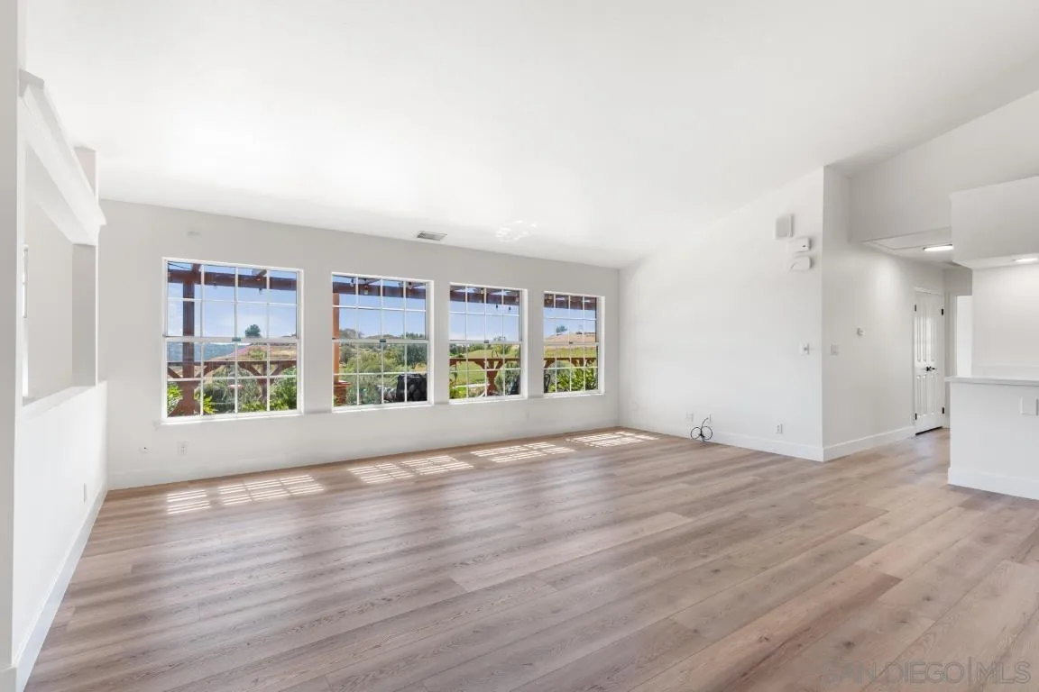 4241 Via El Dorado Fallbrook, CA 92028 - Photo 12 of 49