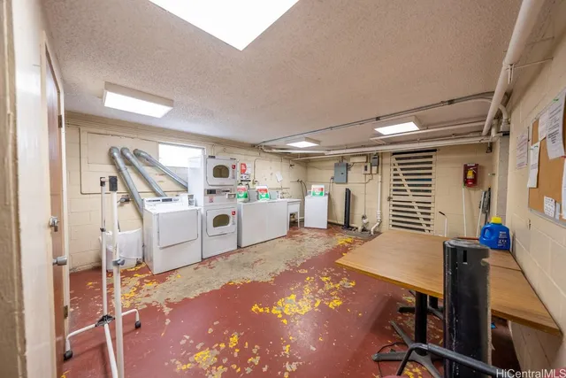 $299,000 | 1735 Dole Street, Unit 106, Honolulu, HI 96822