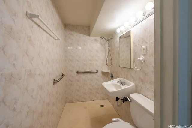 $299,000 | 1735 Dole Street, Unit 106, Honolulu, HI 96822