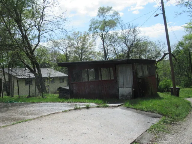 $11,500 | 805 Johnson Street, Danville, IL 61832