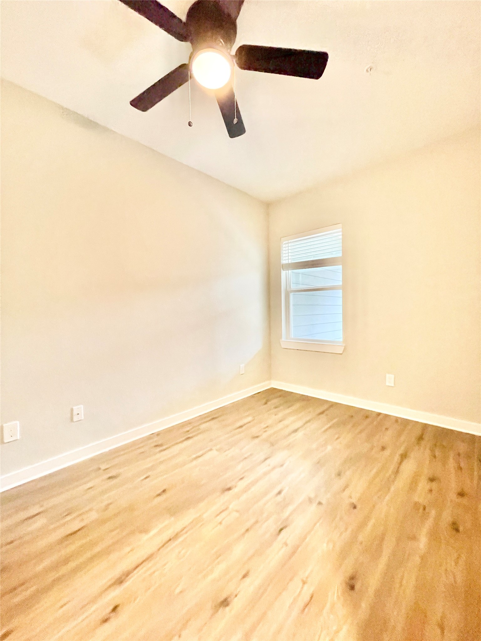 10317 Lake Road, Unit 4A Houston, TX 77070 - Photo 13 of 14 a view of an empty room