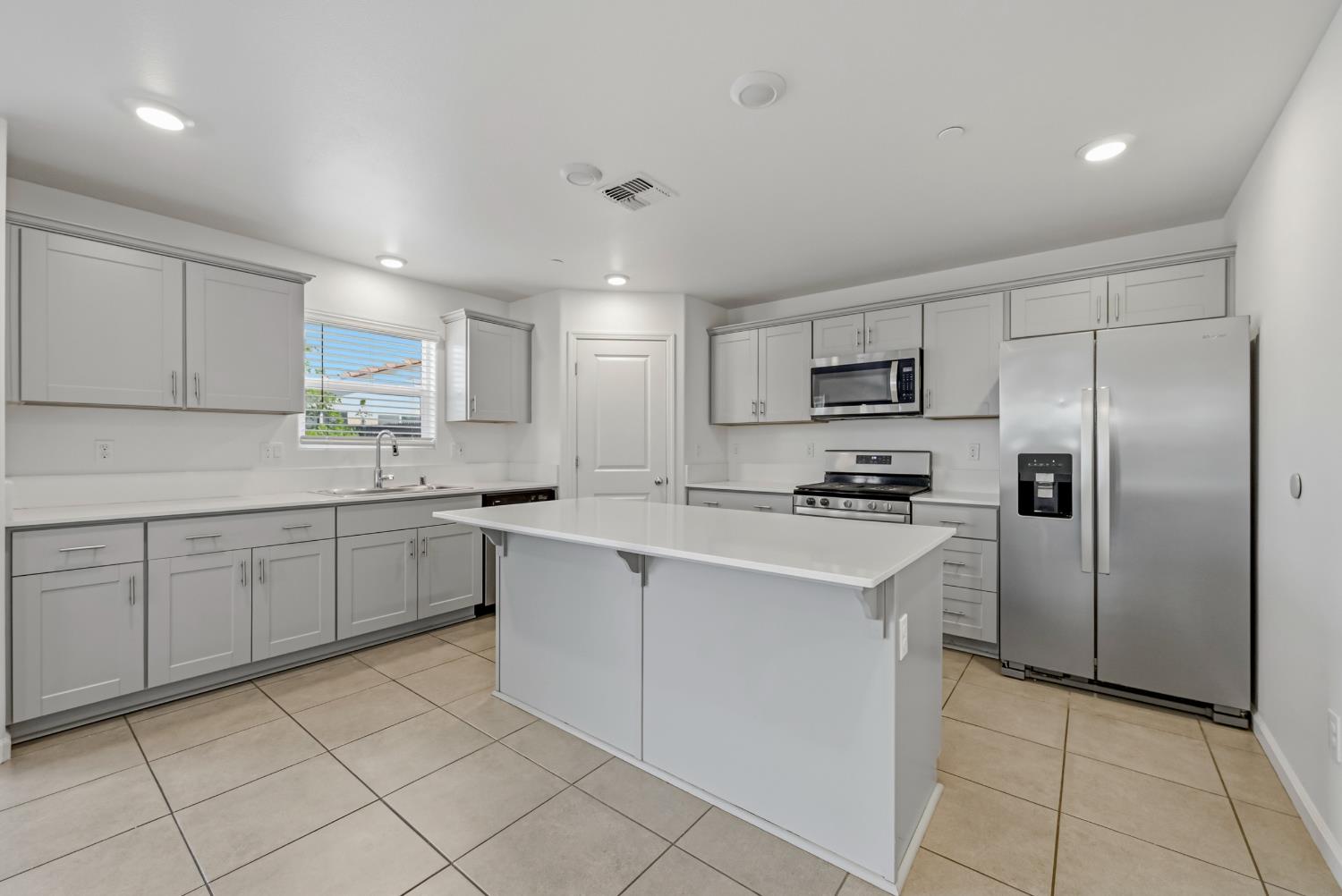 697 Heitz Court Merced, CA 95348 - Photo 33 of 62